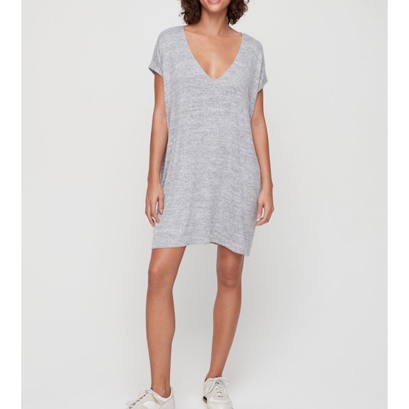Aritzia Dresses & Skirts - EUC Aritzia XS Marcoux dress